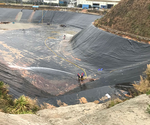 定边废水池清理
