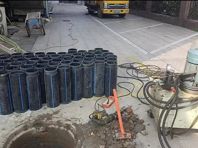 定边PE置换管厂家 DN315置换管 非开挖管短管置换